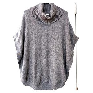 Woman sweater poncho